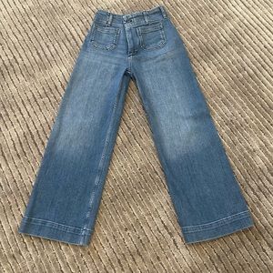 Cropped Maeve for Anthropology, size 25, stretch with slight bottom flare.